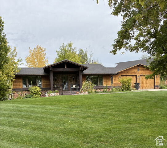 Property Photo: 180 W Center St UT 84662