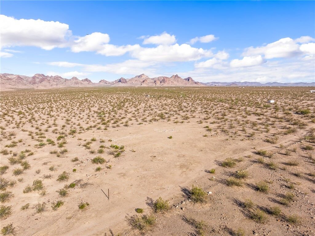 Property Photo:  4097 Topaz Road  AZ 86413 