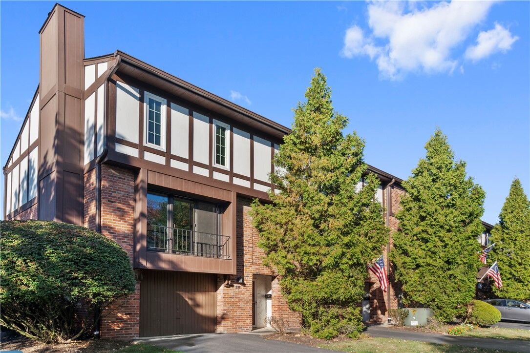 Property Photo:  238 Woodbridge Drive  PA 15237 