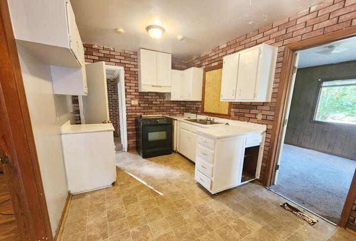 Property Photo:  100 N Ingleside Drive  GA 31707 