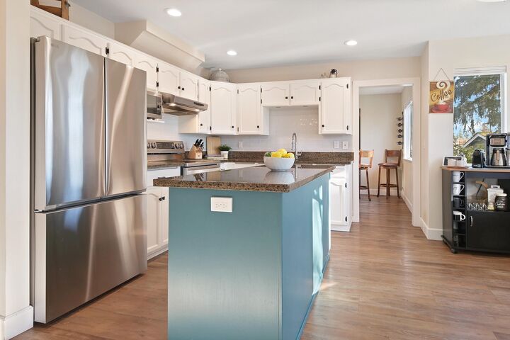 Property Photo: 18274 58A Avenue BC V3S 7E9