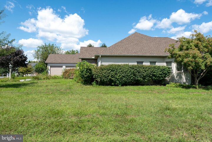Property Photo:  166 Huntingwood Drive  PA 17602 