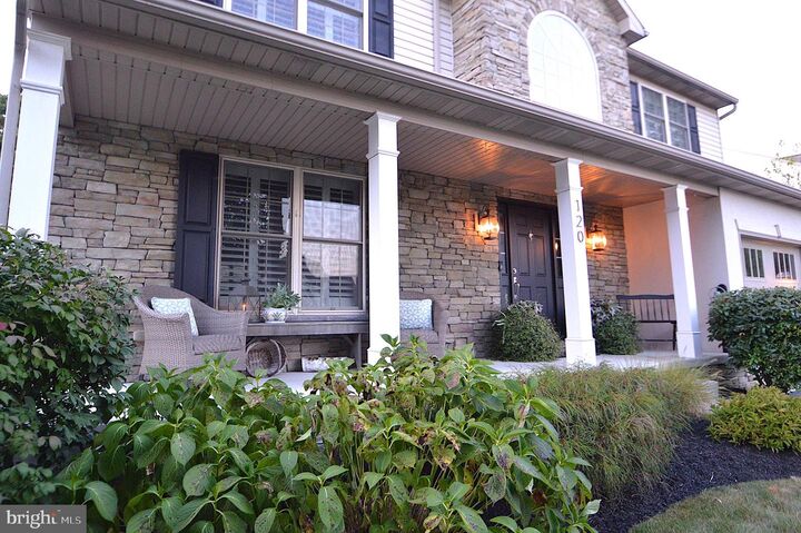 Property Photo:  120 Julia Lane  PA 17545 