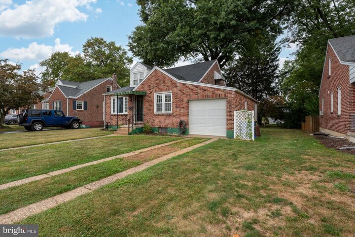 Property Photo:  142 S Vernon Street  PA 17402 