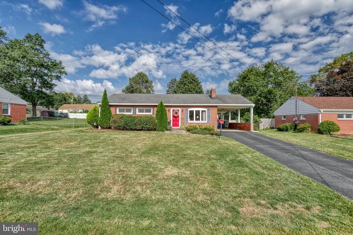 Property Photo:  2009 Pineview Drive  PA 17408 
