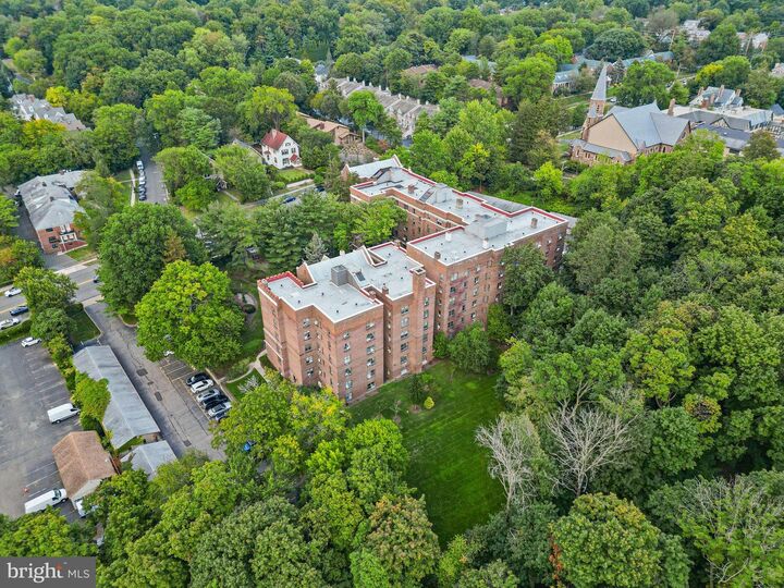 Property Photo:  100 E Palisade Avenue A51  NJ 07631 
