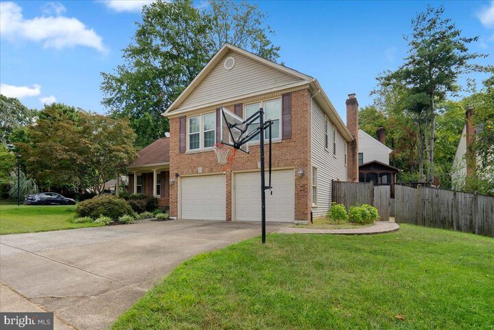 Property Photo: 9303 Macswain Place VA 22153
