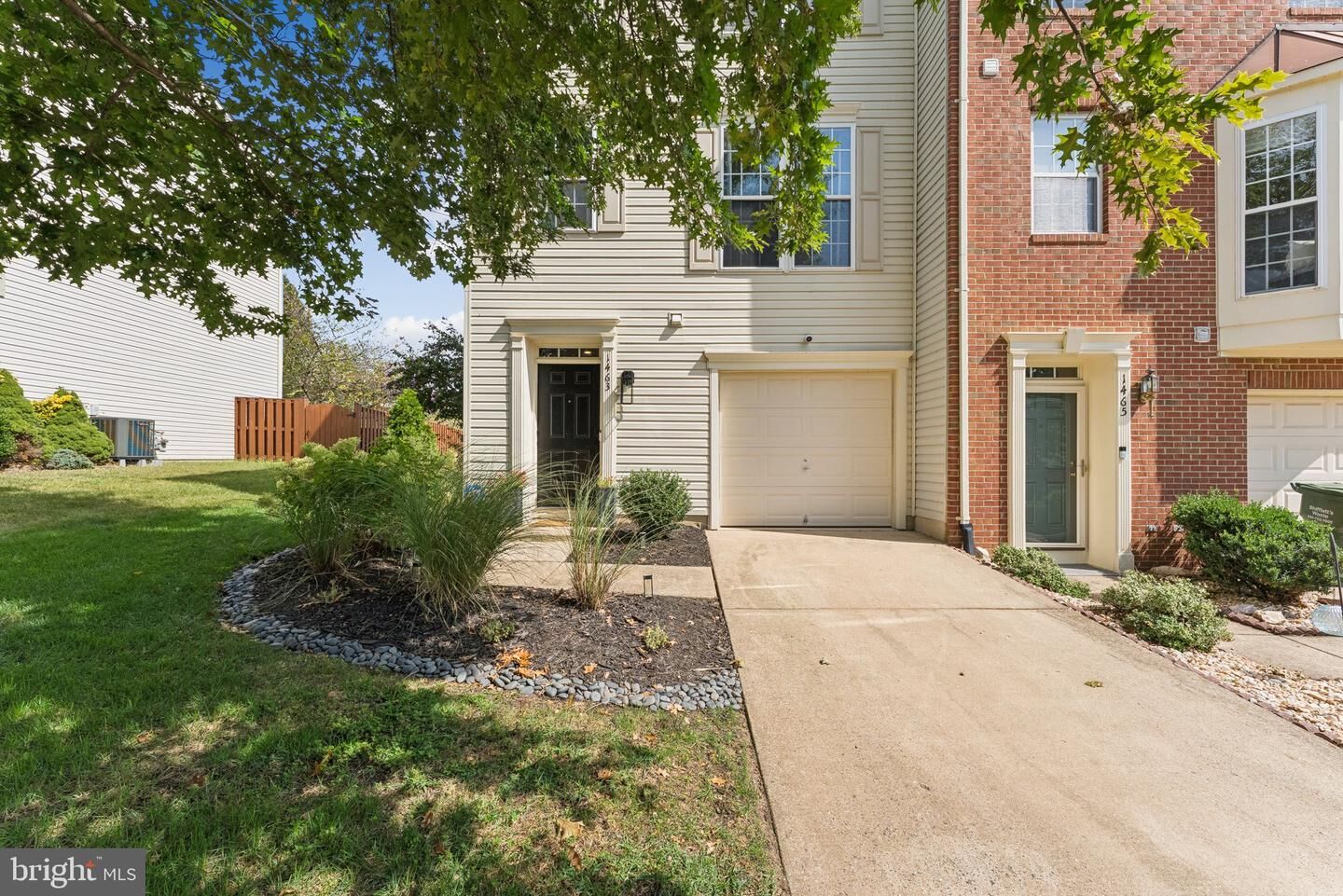 Property Photo:  1463 Fawn Hollow Lane  VA 22191 