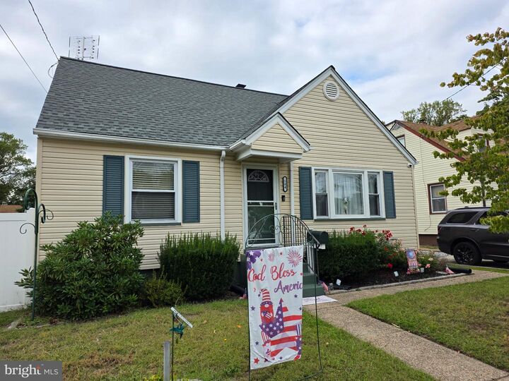 Property Photo:  104 W Elm Avenue  NJ 08021 