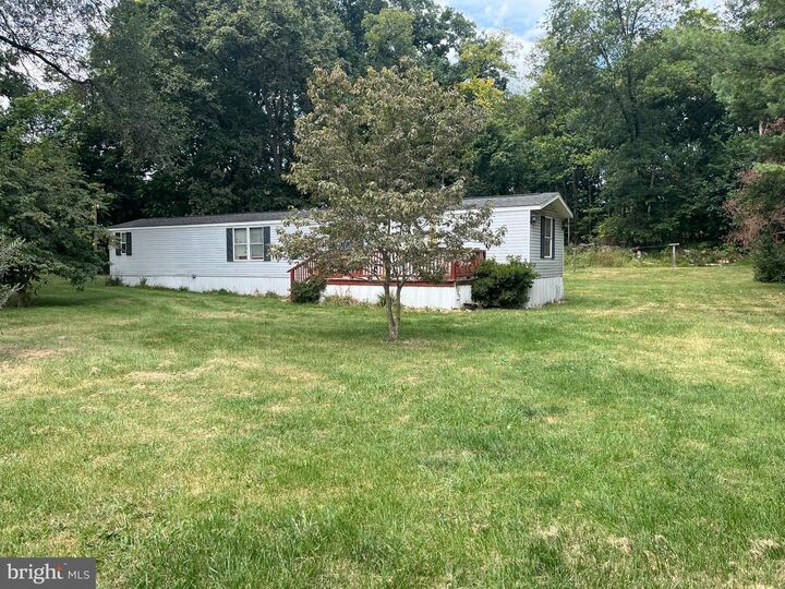 Property Photo:  291 Dean Road  VA 22660 