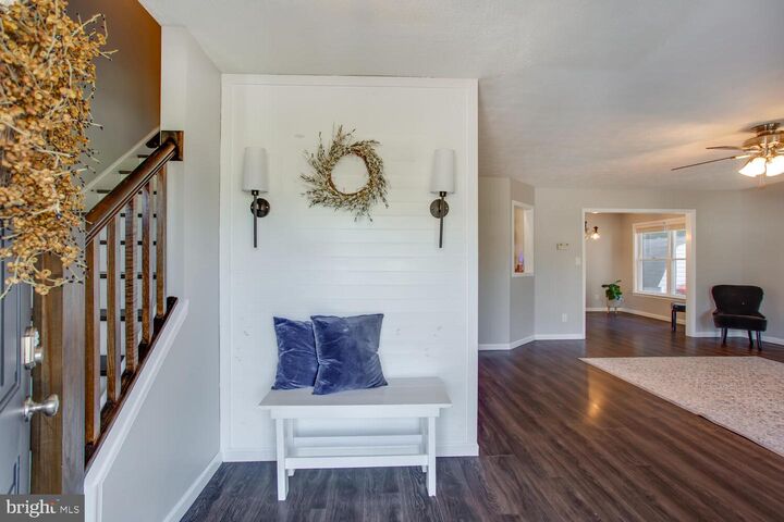 Property Photo: 45526 Woodcroft Way MD 20634