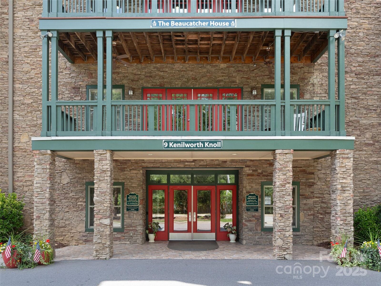 Property Photo:  9 Kenilworth Knoll 127  NC 28805 