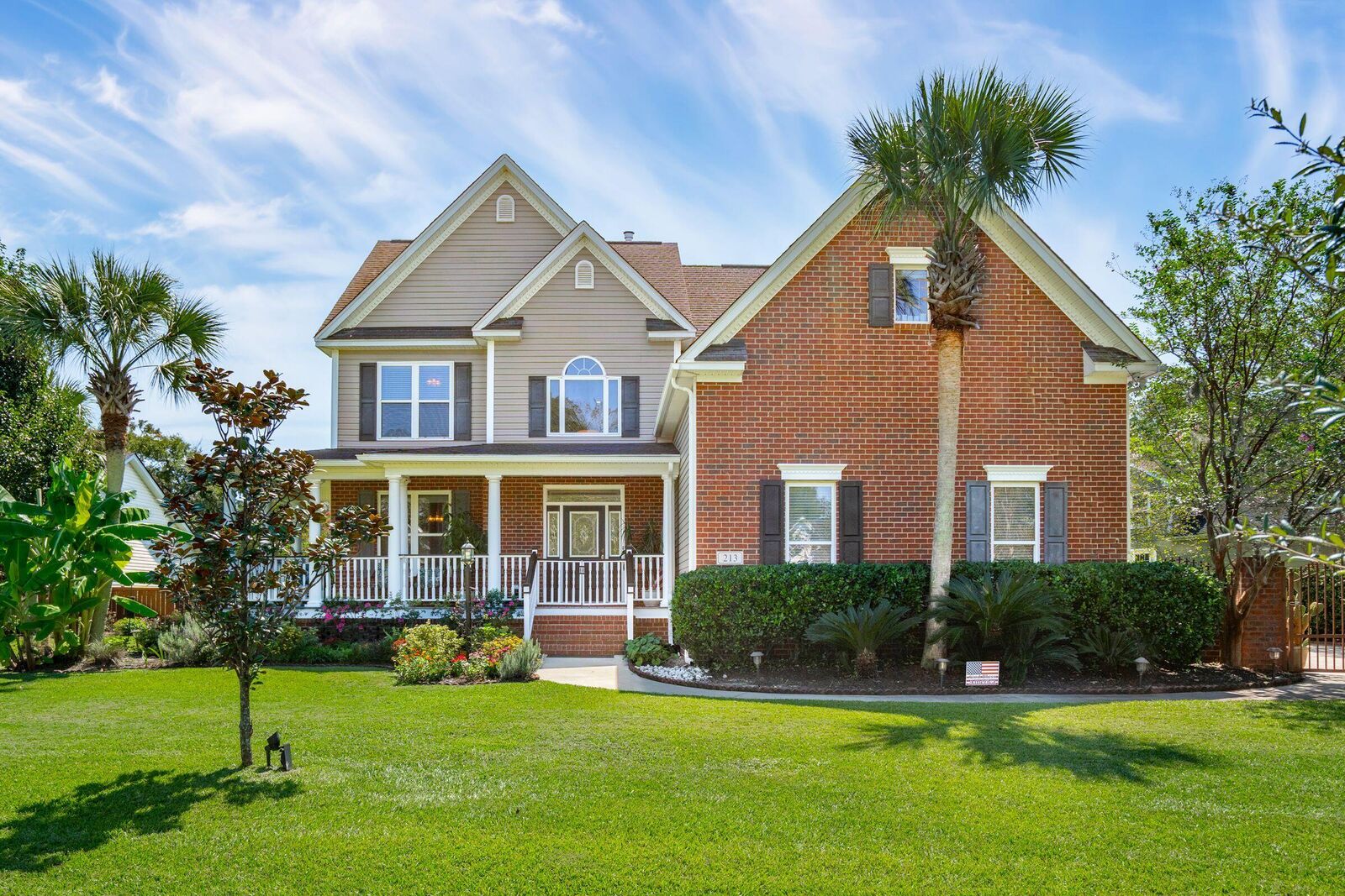 Property Photo:  213 Harlech Way  SC 29414 