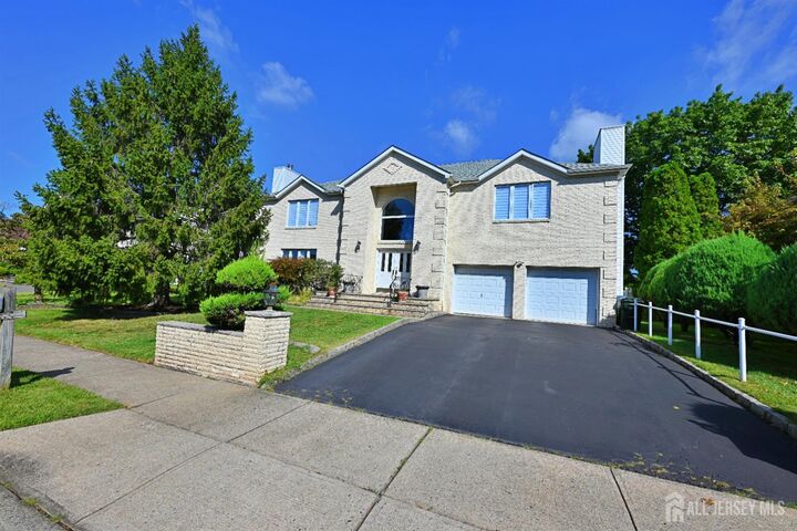 Property Photo: 9 Vallata Place NJ 08820