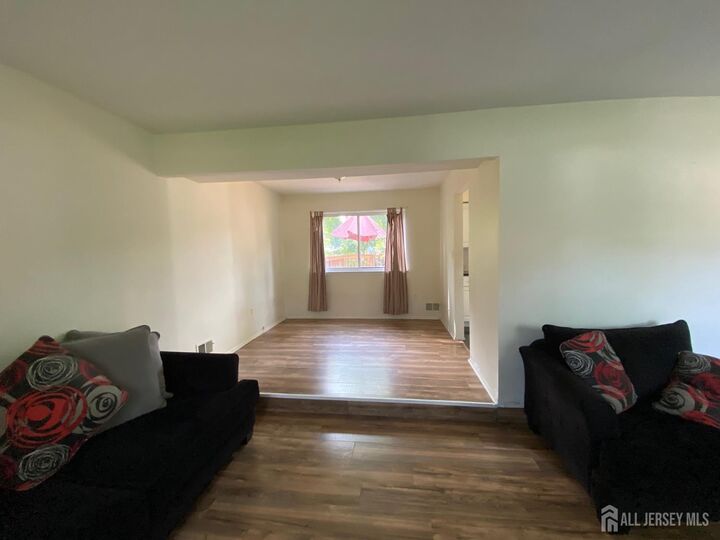 Property Photo:  8 Wethersfield Drive  NJ 08536 