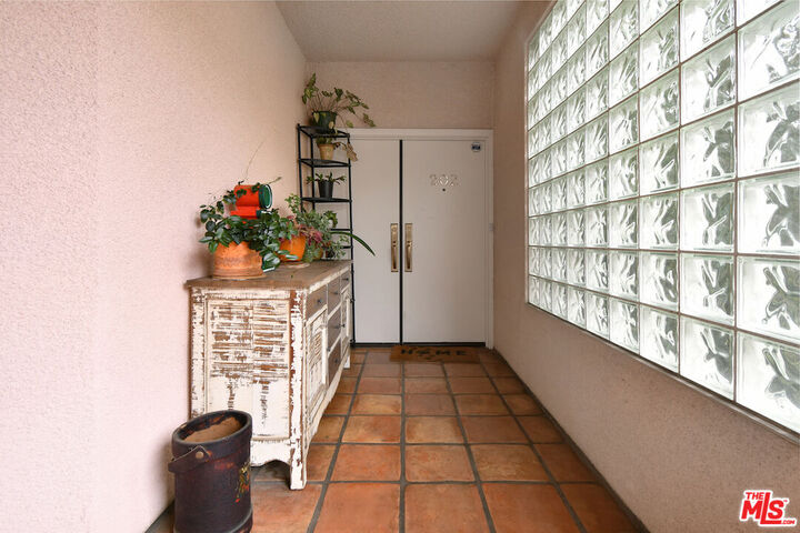 Property Photo:  14570 Benefit St  CA 91403 