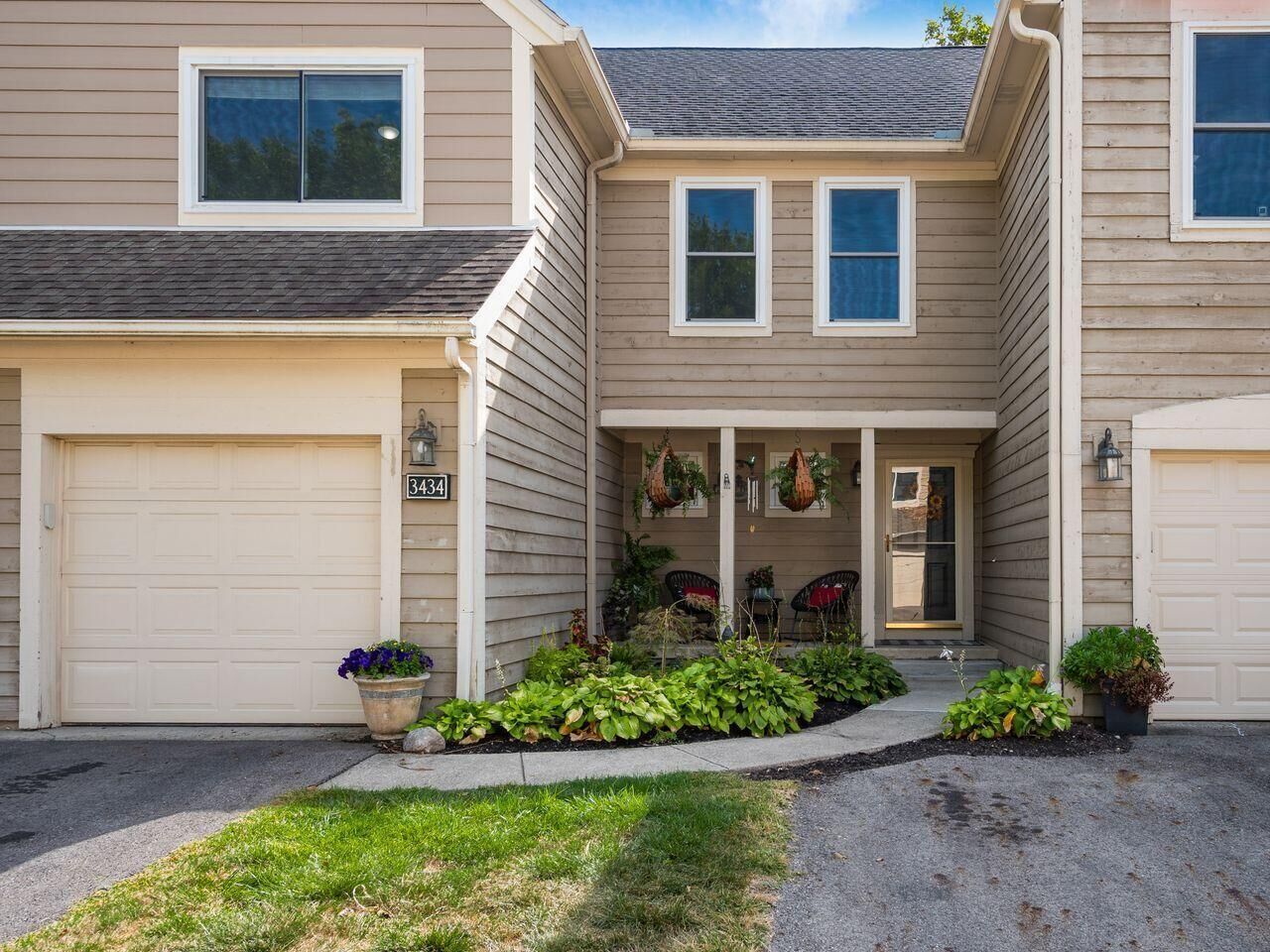 Property Photo:  3434 Eastwoodlands Trail  OH 43026 