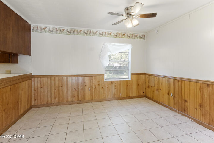 Property Photo: 540 4th Street FL 32428