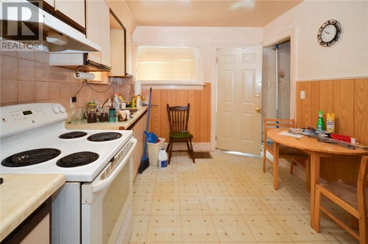 Property Photo:  463 Lorne Street  ON P3C 4R3 