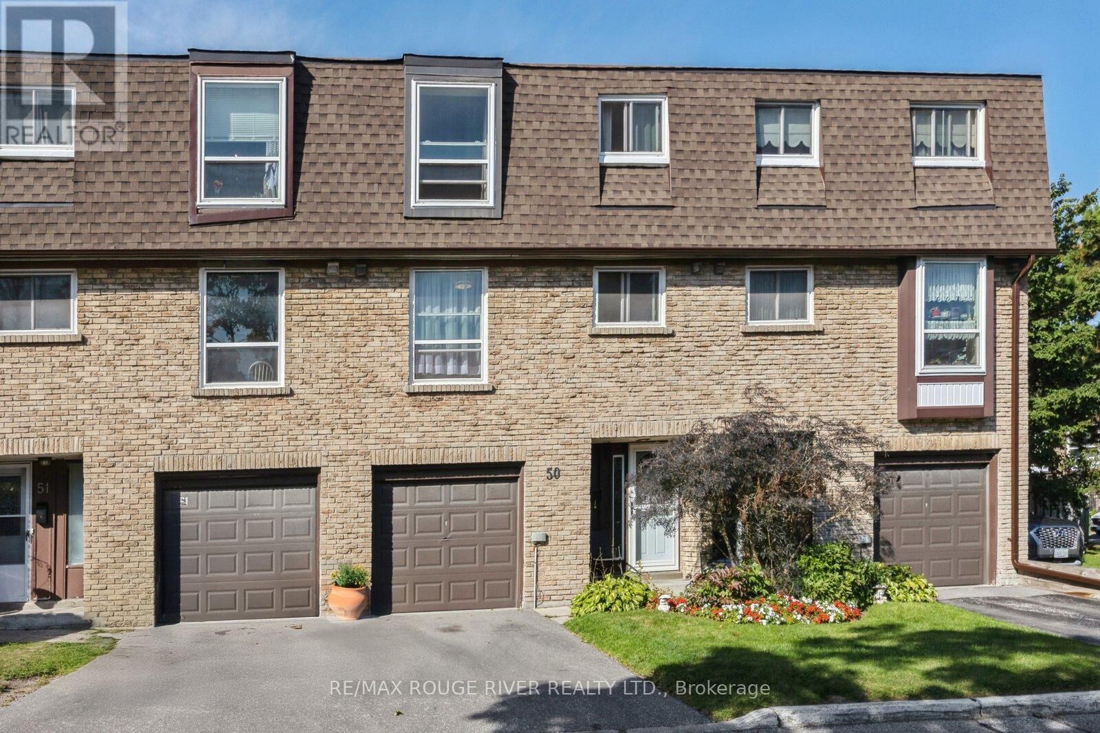 Property Photo:  222 Pearson Street  ON L1G 7C6 
