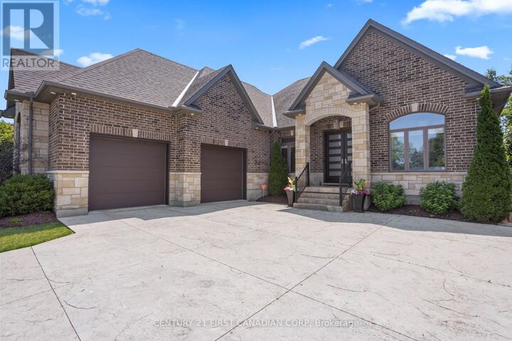 Property Photo:  7071 Clayton Walk  ON N6P 0A1 