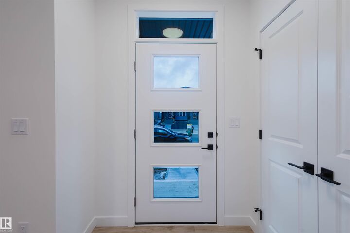 Property Photo:  7 Cobblestone Gate  AB T7X 4E4 