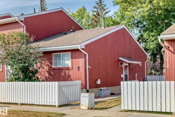 Property Photo:  10614 Beaumaris Road NW  AB T5X 3N4 
