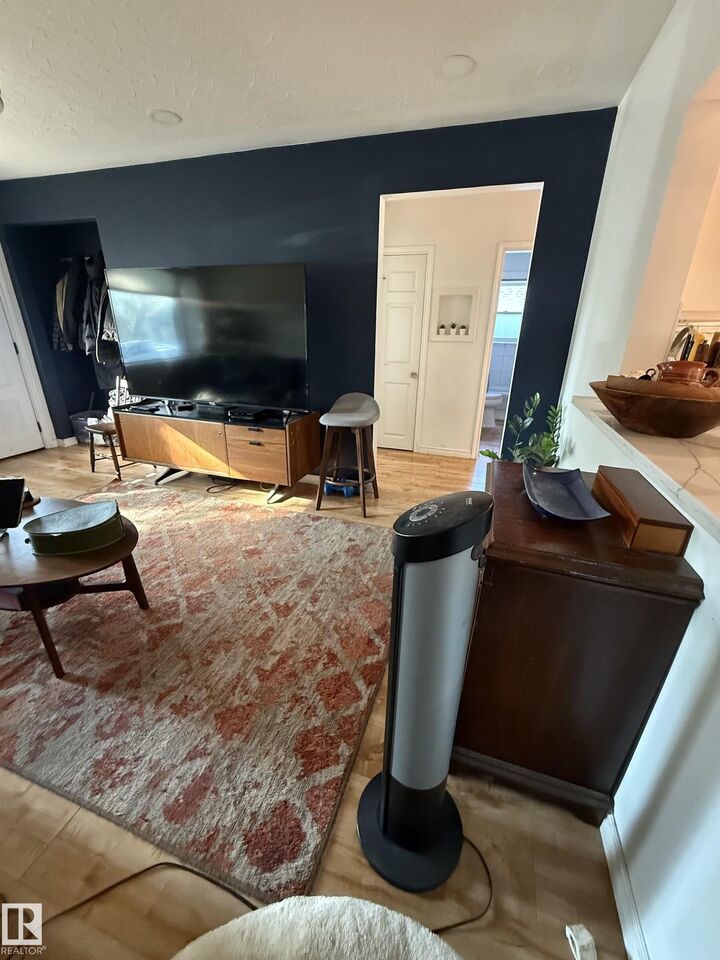 Property Photo:  12131 65 Street NW  AB T5W 4L6 