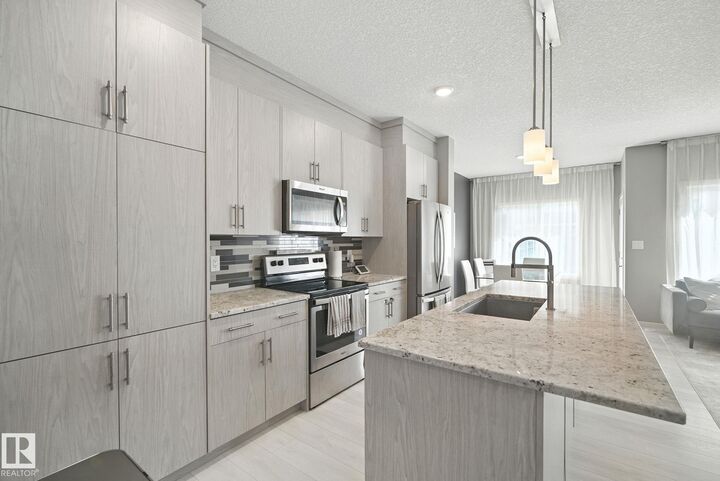Property Photo:  1721 Dumont Crescent SW  AB T6W 3J2 