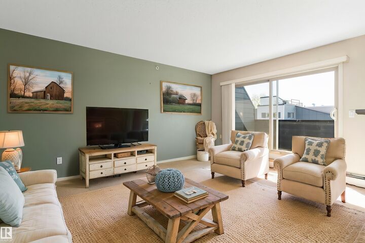 17011 67 Avenue NW  Edmonton AB T5T 6Y6 photo