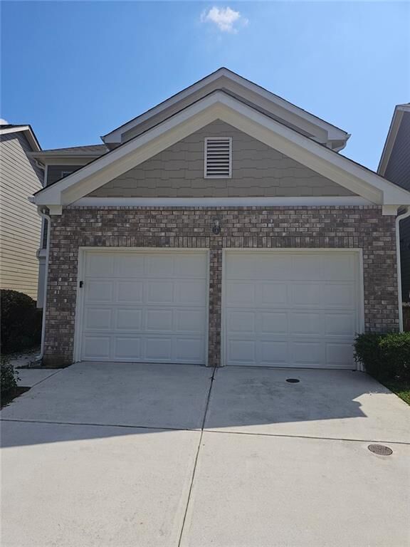 Property Photo: 102 Daisy Circle GA 30252