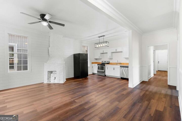 Property Photo:  807 W 52nd Street  GA 31405 