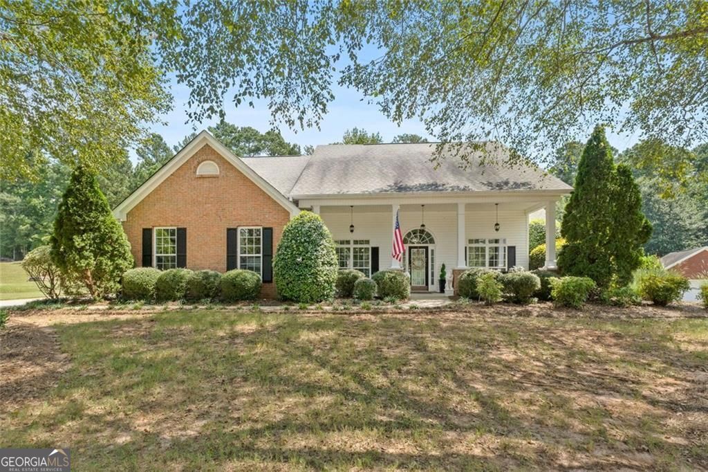 Property Photo:  1204 Fox Creek Drive  GA 30252 