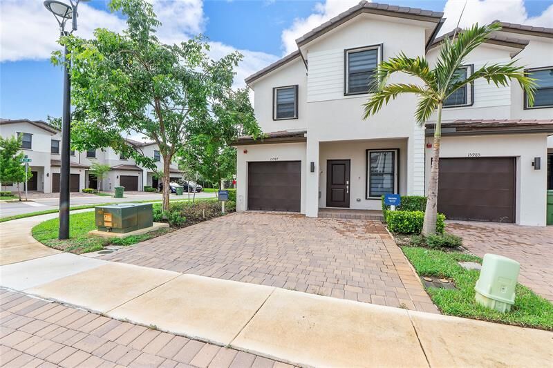 Property Photo:  15987 SW 2nd Place  FL 33027 