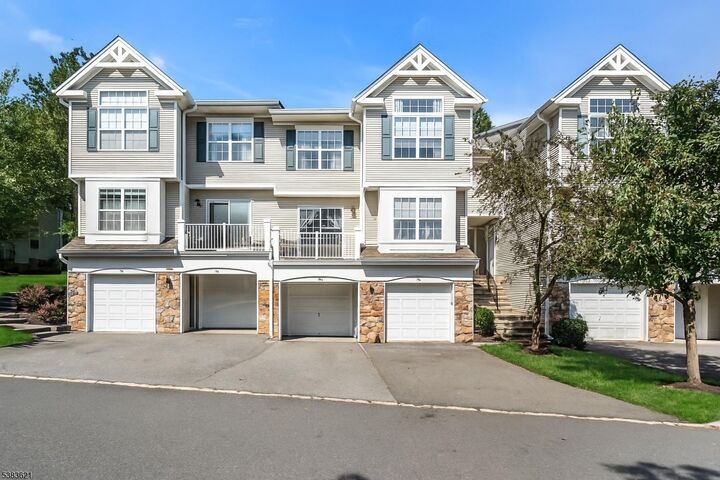 10 Dudley Ct  Green Brook Twp. NJ 08812 photo