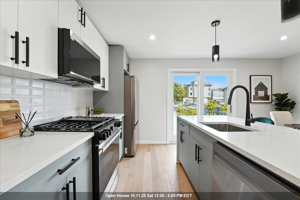 Property Photo: 366 7th St 1 NJ 07302
