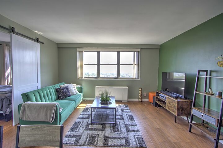 Property Photo:  1225 John F Kennedy Blvd 14I  NJ 07002 