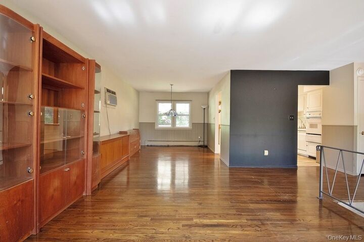 Property Photo:  277 Old Route 304  NY 10956 