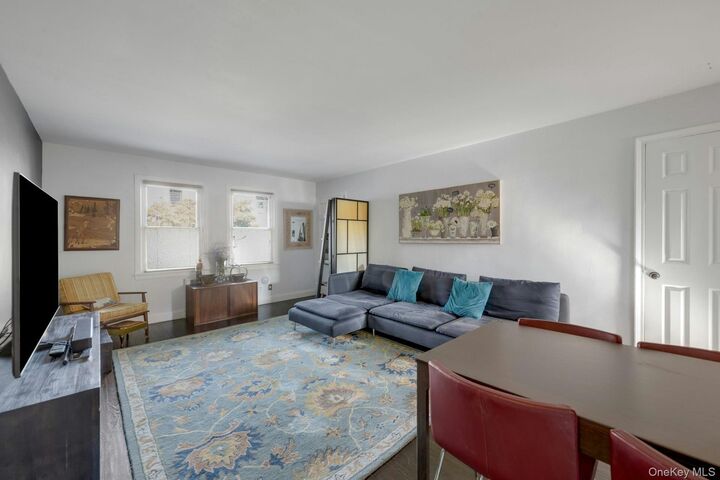 Property Photo:  10 Tappan Landing Road 54A  NY 10591 