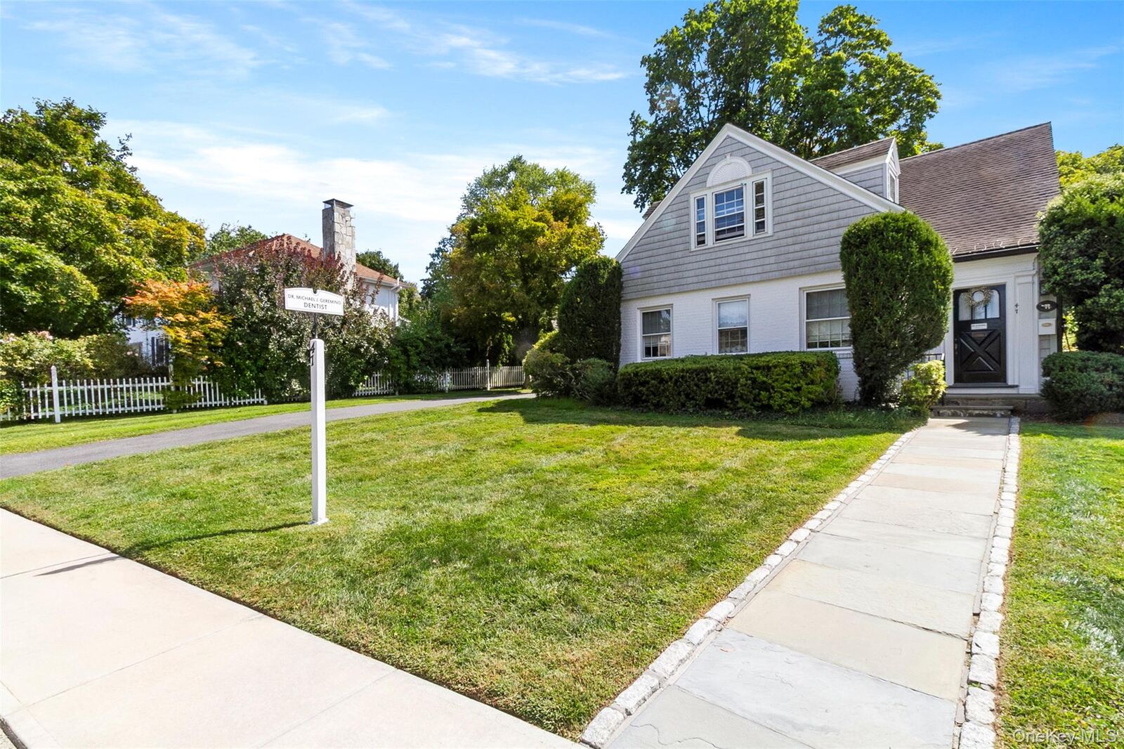 Property Photo:  47 Brookfield Place  NY 10570 
