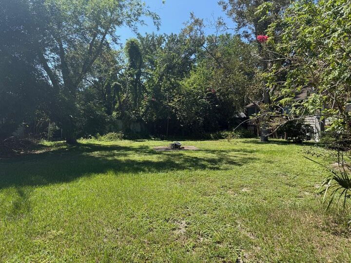 Property Photo:  208 W Fern Street  FL 33604 