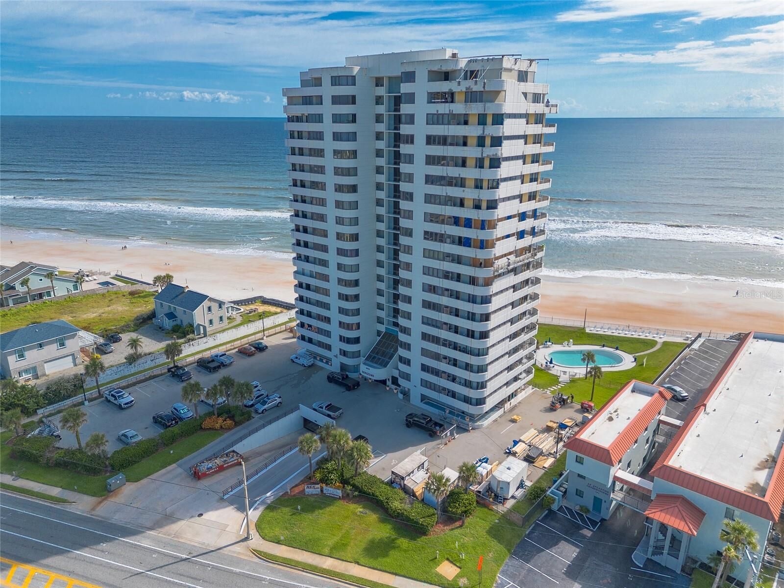 Property Photo: 1420 N Atlantic Avenue 601 FL 32118