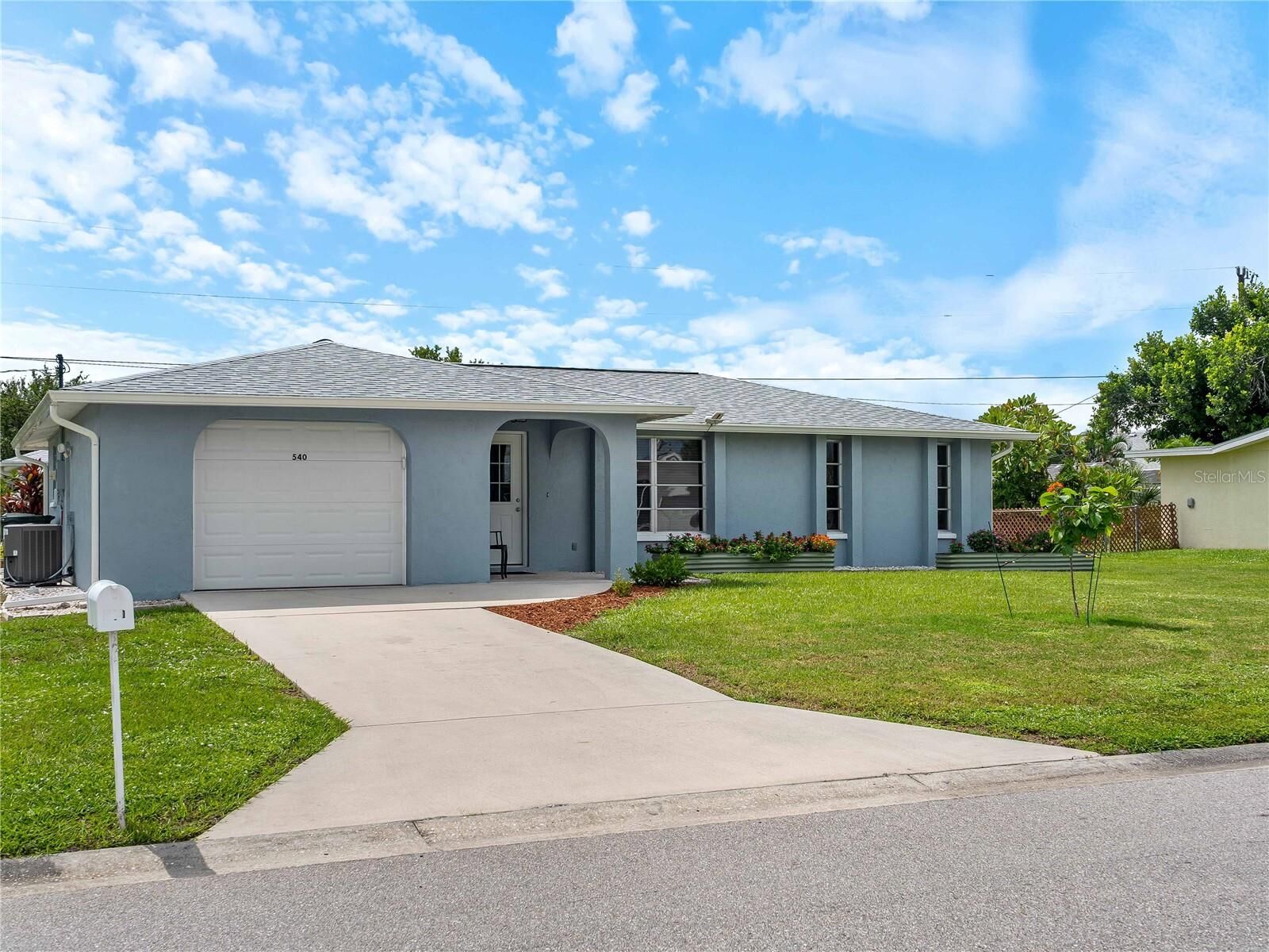 Property Photo:  540 Oxford Drive  FL 34293 