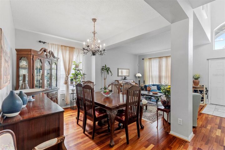 Property Photo: 10237 Goldenbrook Way FL 33647