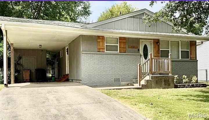1737 Northwoods Court  Cape Girardeau MO 63701 photo