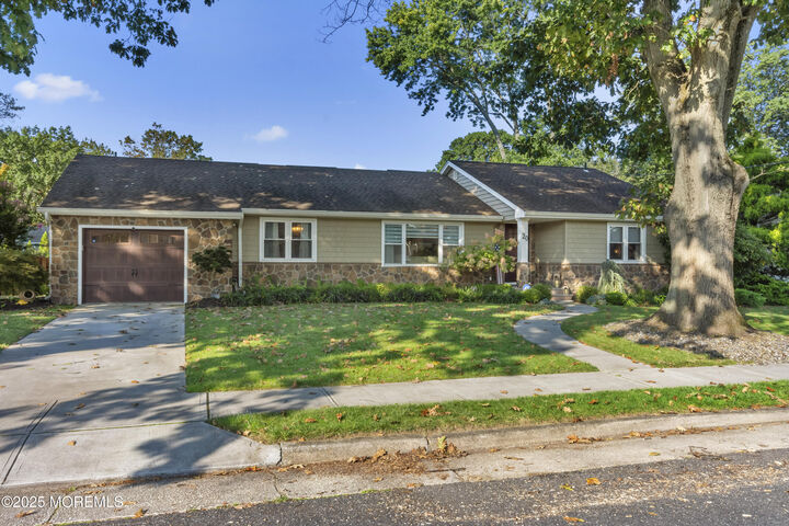 20 Brookwood Drive  Freehold NJ 07728 photo