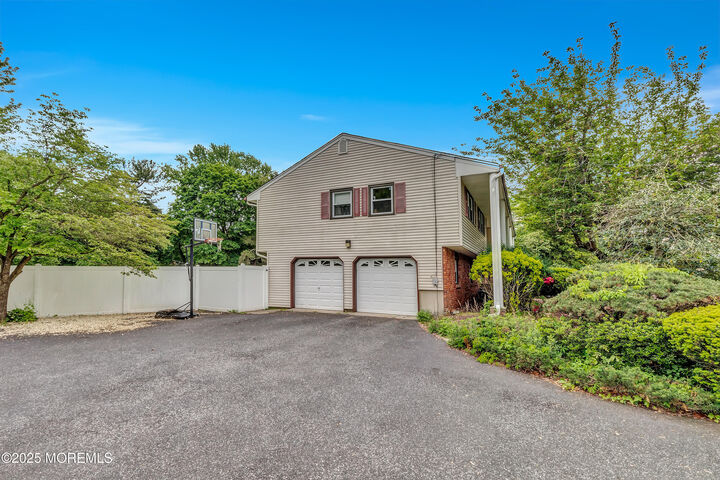 Property Photo:  20 Devon Road  NJ 07748 