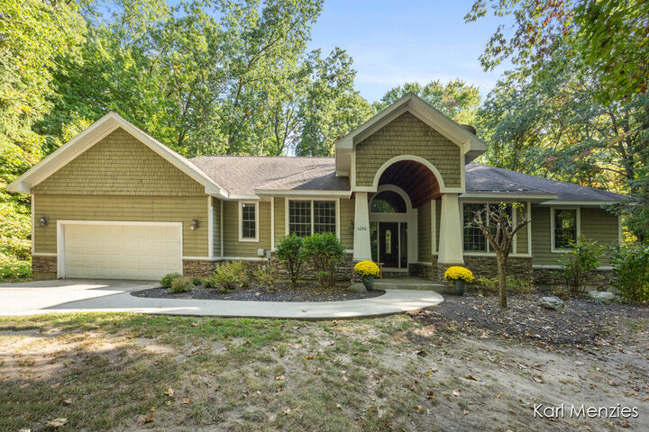 1290 Cramton Avenue NE  Ada MI 49301 photo