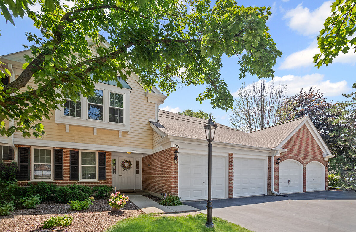 Property Photo:  109 Rob Roy Lane C  IL 60070 