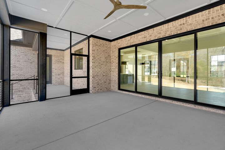 Property Photo:  2108 Country Club Dr  TN 37388 